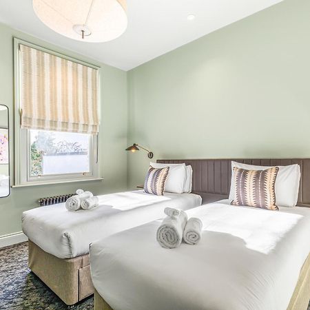 Clapham Guest House London Bagian luar foto