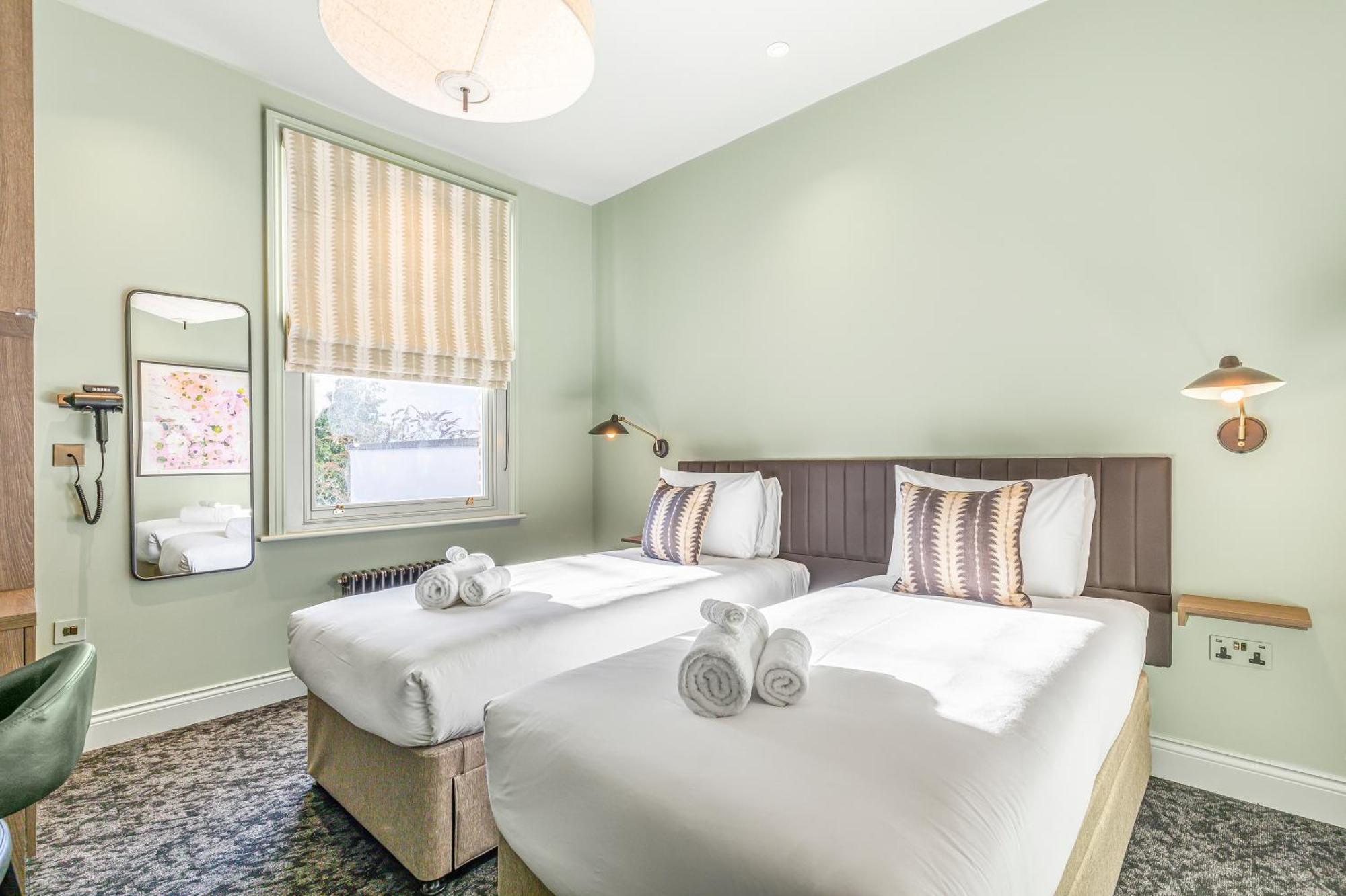 Clapham Guest House London Bagian luar foto