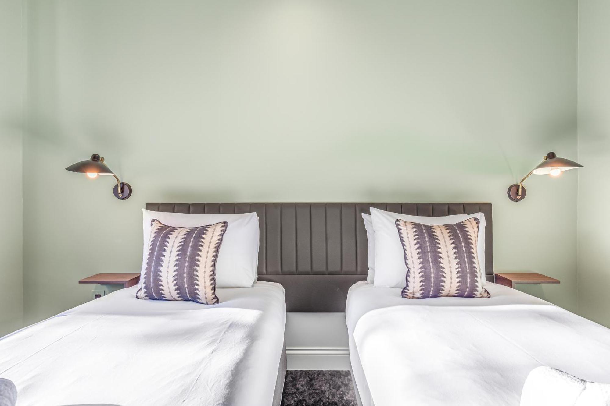 Clapham Guest House London Bagian luar foto