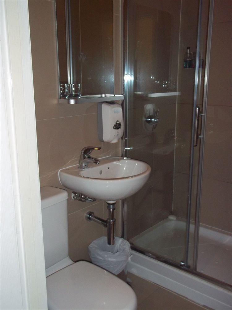 Clapham Guest House London Bagian luar foto