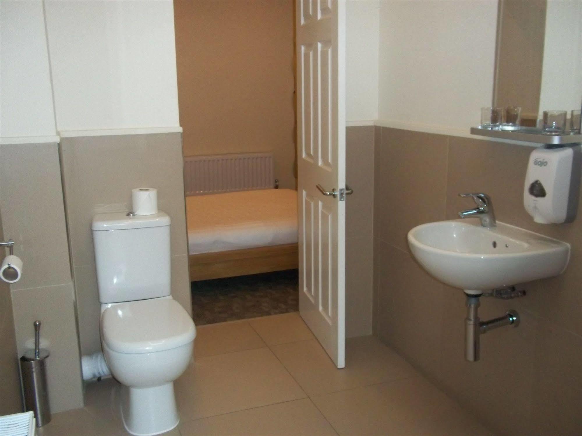 Clapham Guest House London Bagian luar foto